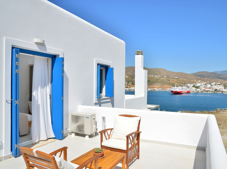Villa Hydroussa Balcony