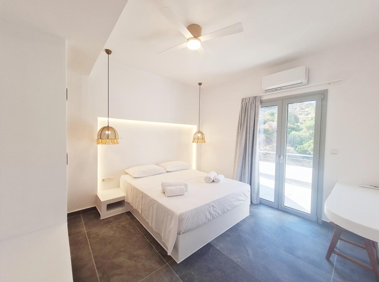 Niriis Apartment Psamathe Bedroom 2